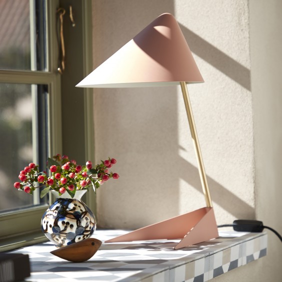 Warm Nordic Ambience Tischleuchte - Agof Store